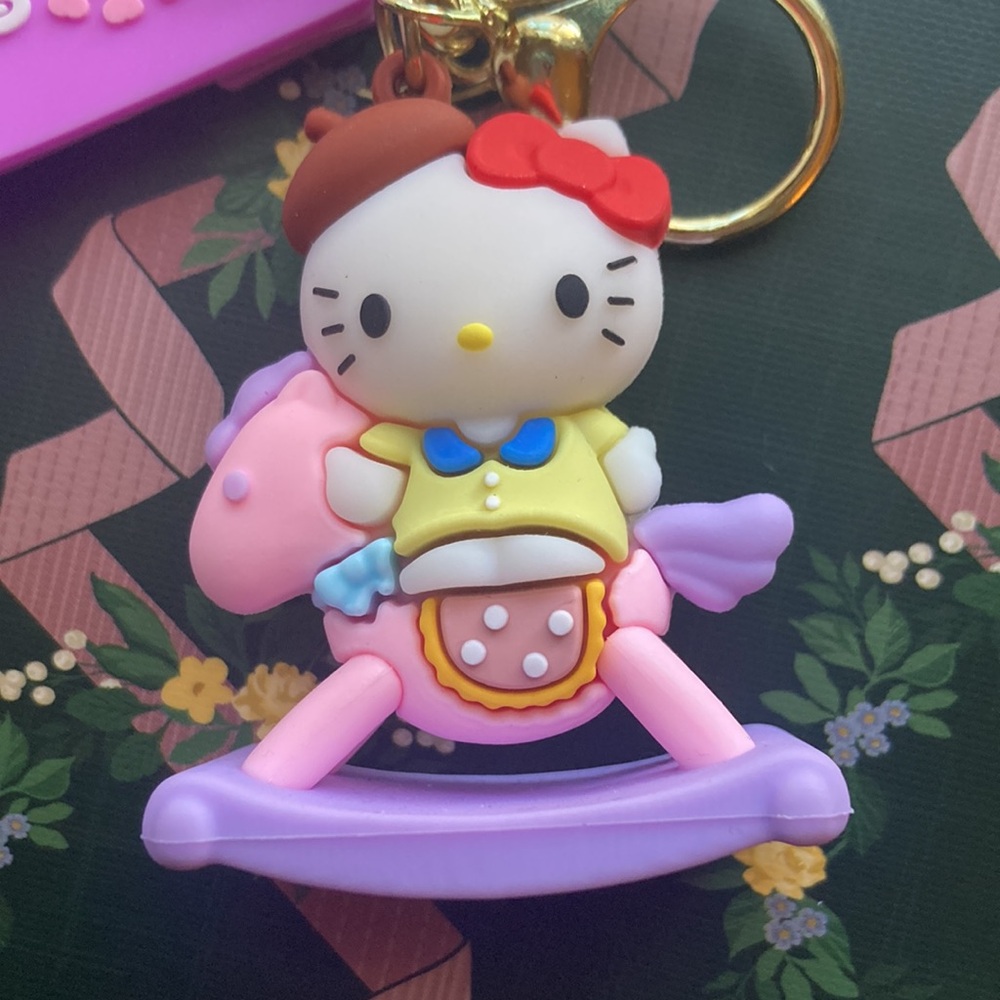 Hello Kitty on Rocking Horse Keychain - Picture 3 of 4